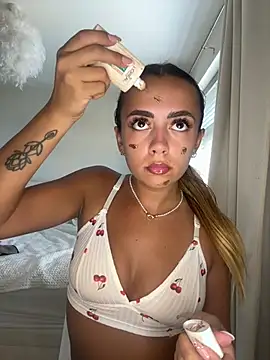 Harrietbronzex online show from 06/29/26, 04:28