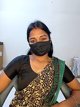 Snapshot of YALINITWO7_TAMIL chatting on 07/23/26, 01:19 YALINITWO7 TAMIL online show from 07/23/26, 01:19