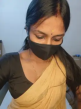 Snapshot of YALINITWO7_TAMIL chatting on 07/25/26, 06:47 YALINITWO7 TAMIL online show from 07/25/26, 06:47