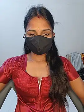 Snapshot of YALINITWO7_TAMIL chatting on 07/13/26, 01:54 YALINITWO7 TAMIL online show from 07/13/26, 01:54