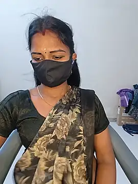 Snapshot of YALINITWO7_TAMIL chatting on 07/10/26, 10:15 YALINITWO7 TAMIL online show from 07/10/26, 10:15
