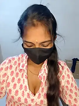 Snapshot of YALINITWO7_TAMIL chatting on 07/17/26, 07:00 YALINITWO7 TAMIL online show from 07/17/26, 07:00