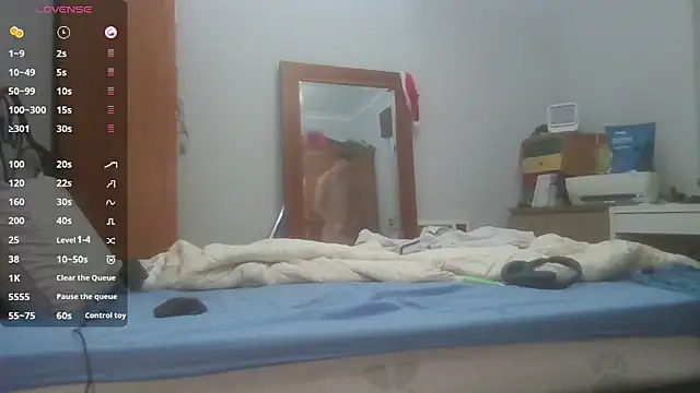 Snapshot of Cartisso chatting on 06/22/26, 08:39 Cartisso online show from 06/22/26, 08:39