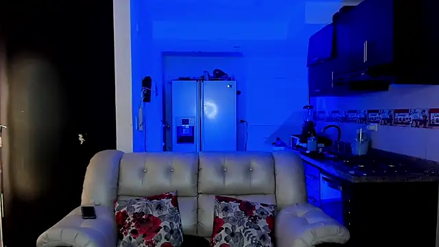 Cat couplee69 online show from 07/19/26, 08:34