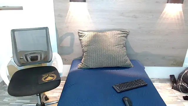 DeboraRaquel online show from 07/12/26, 07:58