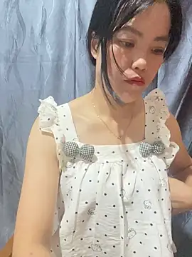 Snapshot of Sidy_02 chatting on 06/17/26, 12:21 Sidy 02 online show from 06/17/26, 12:21