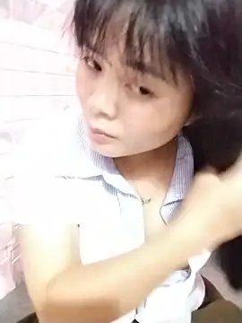 Snapshot of Lyh_sexy chatting on 07/04/26, 02:32 Lyh sexy online show from 07/04/26, 02:32