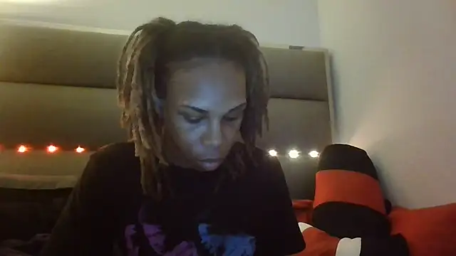 Opal Rainbow online show from 11/18/25, 12:04