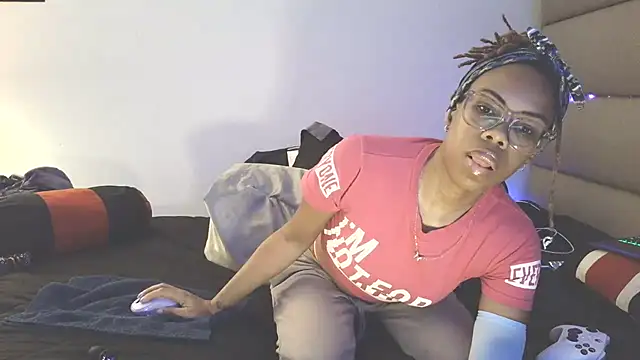 Opal Rainbow online show from 04/04/26, 11:33