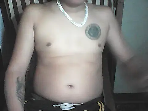 Snapshot of PRIMOLOVEXX chatting on 06/16/26, 12:27 PRIMOLOVEXX online show from 06/16/26, 12:27