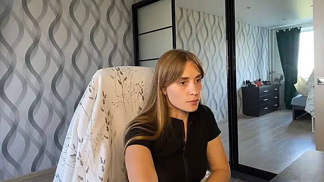 Miss Luna meow online show from 07/14/26, 03:51
