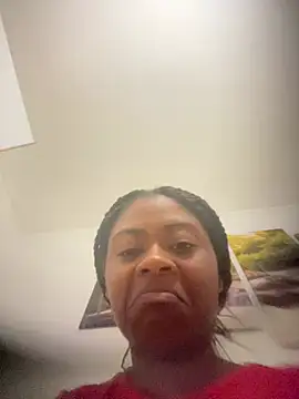 Snapshot of la_manzana chatting on 06/20/26, 08:47 la manzana online show from 06/20/26, 08:47