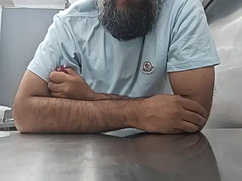 Snapshot of brownskinbull1 chatting on 07/15/26, 01:29 brownskinbull1 online show from 07/15/26, 01:29