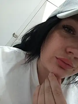 LoveVixen LoveWolf online show from 07/18/26, 12:25