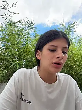 Mia Alanna online show from 06/25/26, 06:35