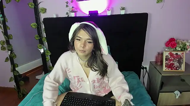 Makii XOXO online show from 07/28/26, 03:21