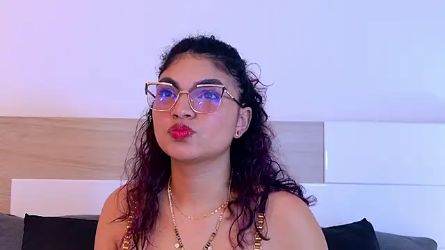 MelodyAlvarez online show from 06/30/26, 11:10