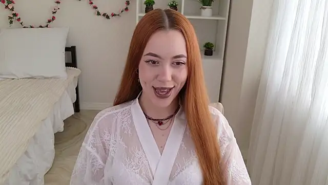 Snapshot of Mirabella_Flower chatting on 07/05/26, 05:03 Mirabella Flower online show from 07/05/26, 05:03