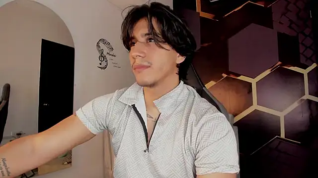 Alexx Cano  online show from 08/07/26, 03:12