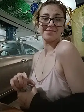 Snapshot of NeedyNina chatting on 06/16/26, 02:06 NeedyNina online show from 06/16/26, 02:06