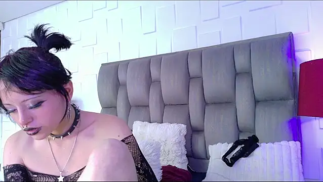 ViolettClay online show from 06/25/26, 05:18