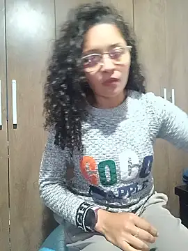Snapshot of Estrella2001 chatting on 07/02/26, 08:15 Estrella2001 online show from 07/02/26, 08:15