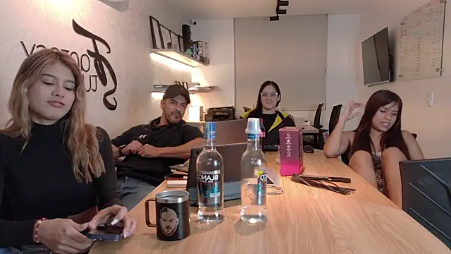 SecretKnigth online show from 06/26/26, 06:19