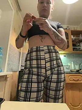 FoxyLia online show from 06/16/26, 07:58