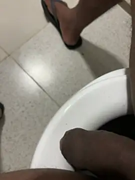 tharinduxo online show from 06/30/26, 06:30