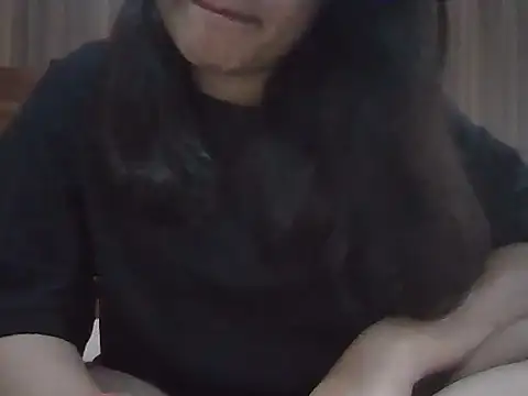 Snapshot of Aleena_Singh chatting on 06/18/26, 01:05 Aleena Singh online show from 06/18/26, 01:05