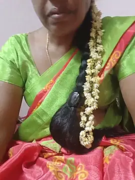 Snapshot of Tamilsexy35 chatting on 06/20/26, 06:40 Tamilsexy35 online show from 06/20/26, 06:40