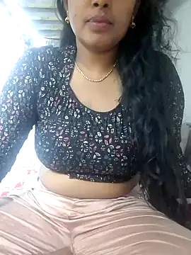 Snapshot of Tamil_Hot-Tattoo chatting on 06/17/26, 06:13 Tamil Hot-Tattoo online show from 06/17/26, 06:13
