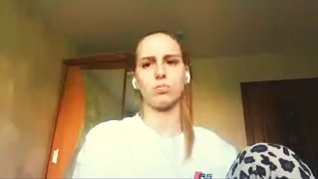 LeighaGreenley online show from 06/21/26, 07:14