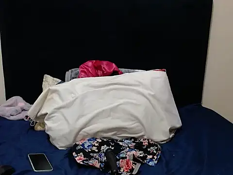 KinkyPetite18 online show from 07/11/26, 08:25