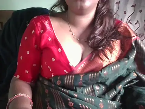 Snapshot of Tamil_Shailu chatting on 06/24/26, 11:02 Tamil Shailu online show from 06/24/26, 11:02