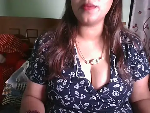 Snapshot of Tamil_Shailu chatting on 07/25/26, 03:47 Tamil Shailu online show from 07/25/26, 03:47
