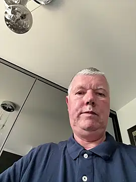 Snapshot of cumboy chatting on 06/16/26, 11:54 cumboy online show from 06/16/26, 11:54