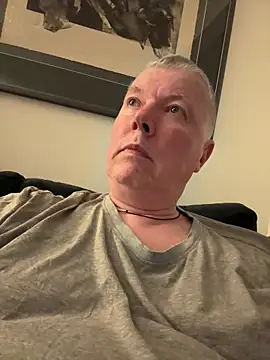 Snapshot of cumboy chatting on 05/01/26, 10:48 cumboy online show from 05/01/26, 10:48