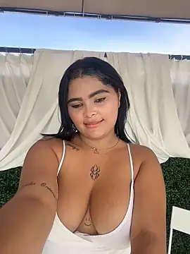 HoneyBunXXX online show from 06/30/26, 01:55