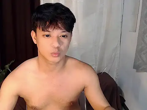 Snapshot of kingdomcum96 chatting on 06/21/26, 01:28 kingdomcum96 online show from 06/21/26, 01:28