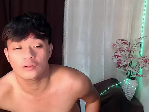 Snapshot of kingdomcum96 chatting on 07/23/26, 01:41 kingdomcum96 online show from 07/23/26, 01:41