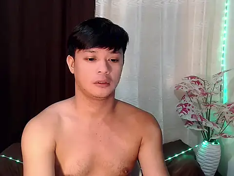 Snapshot of kingdomcum96 chatting on 08/03/26, 10:36 kingdomcum96 online show from 08/03/26, 10:36
