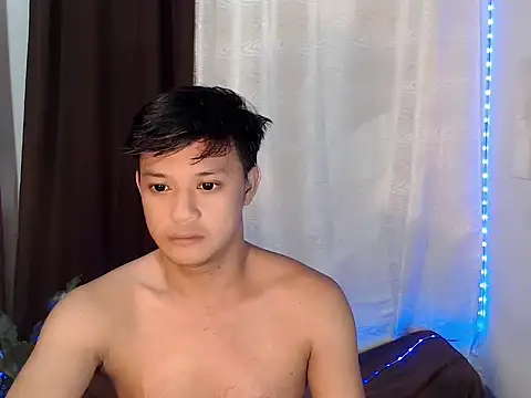 Snapshot of kingdomcum96 chatting on 06/19/26, 10:25 kingdomcum96 online show from 06/19/26, 10:25