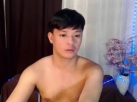 Snapshot of kingdomcum96 chatting on 07/22/26, 01:35 kingdomcum96 online show from 07/22/26, 01:35