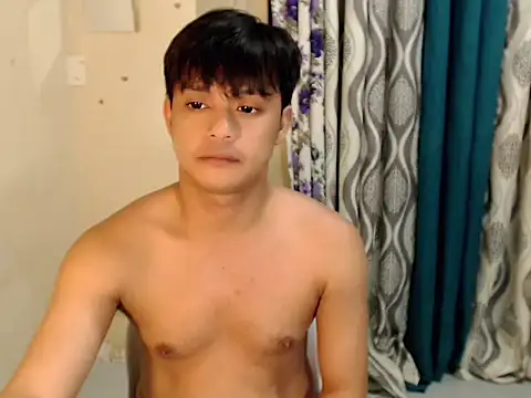 Snapshot of kingdomcum96 chatting on 06/22/26, 10:40 kingdomcum96 online show from 06/22/26, 10:40