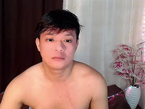 Snapshot of kingdomcum96 chatting on 08/04/26, 10:25 kingdomcum96 online show from 08/04/26, 10:25