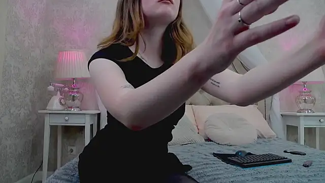 ClaireFlowers online show from 06/28/26, 01:39