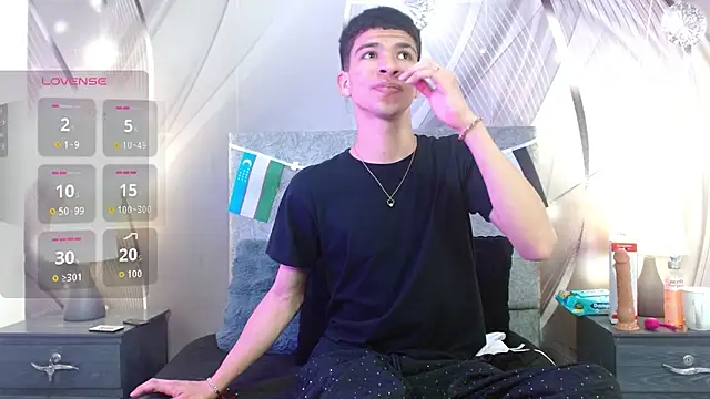 Snapshot of Dilan_Femboy chatting on 07/01/26, 01:44 Dilan Femboy online show from 07/01/26, 01:44