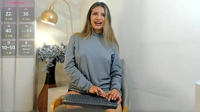 megan glow  online show from 06/30/26, 01:11