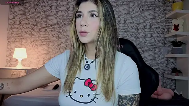 Isabella Bliss online show from 08/03/26, 12:08